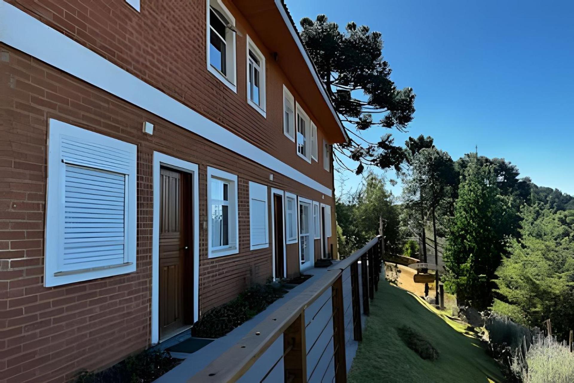 Suites Saint Louis - Conforto Do Lado Do Centro Turistico Campos do Jordão Exterior foto